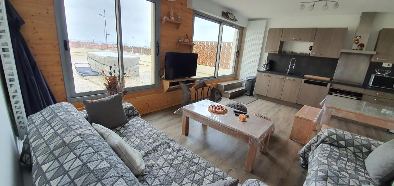 Appartement Vue Sur Mer Et Port Grandcamp-Maisy Kültér fotó