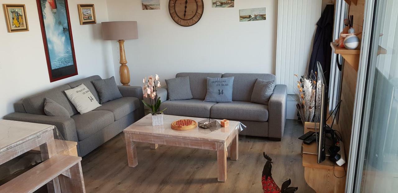 Appartement Vue Sur Mer Et Port Grandcamp-Maisy Kültér fotó